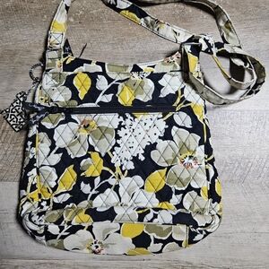Vera Bradley Floral Mailbag vava Crossbody Purse Shoulder Bag